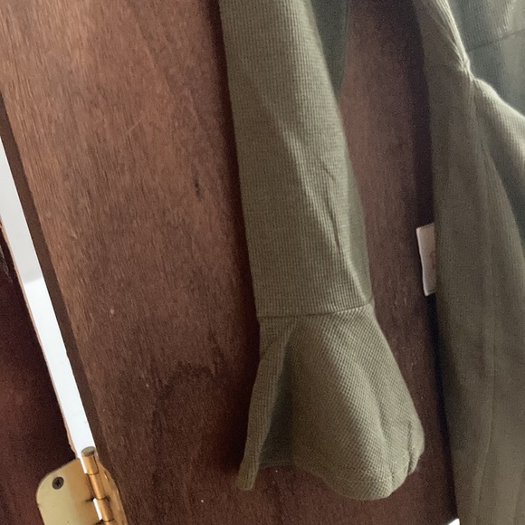 Color - army green - Picture 3 of 4